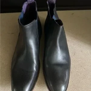 Ted Baker Black Leather Chelsea Boots, size 9, gently used. Ted Baker | Shoes | Ted Baker Black Leather Chelsea Boots  main image 2